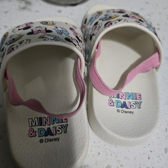 Primark Kids Sandals - White and Pink with Character Design - Picture 4 of 8